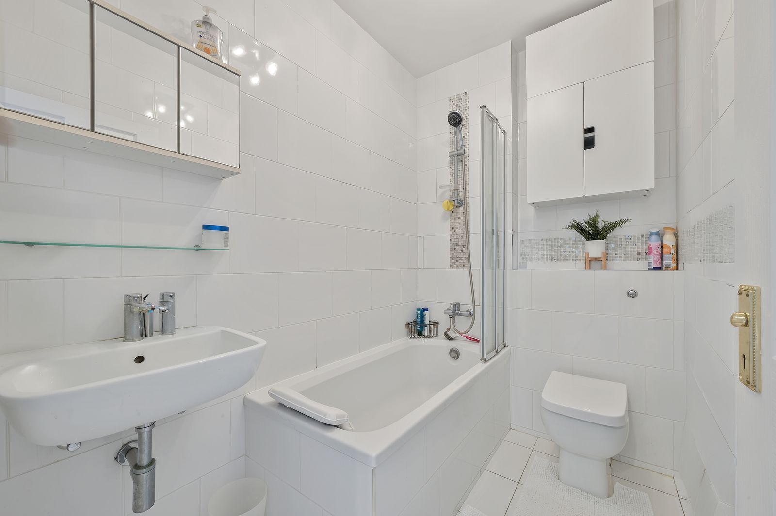 Flat Burlington Road in Greater London