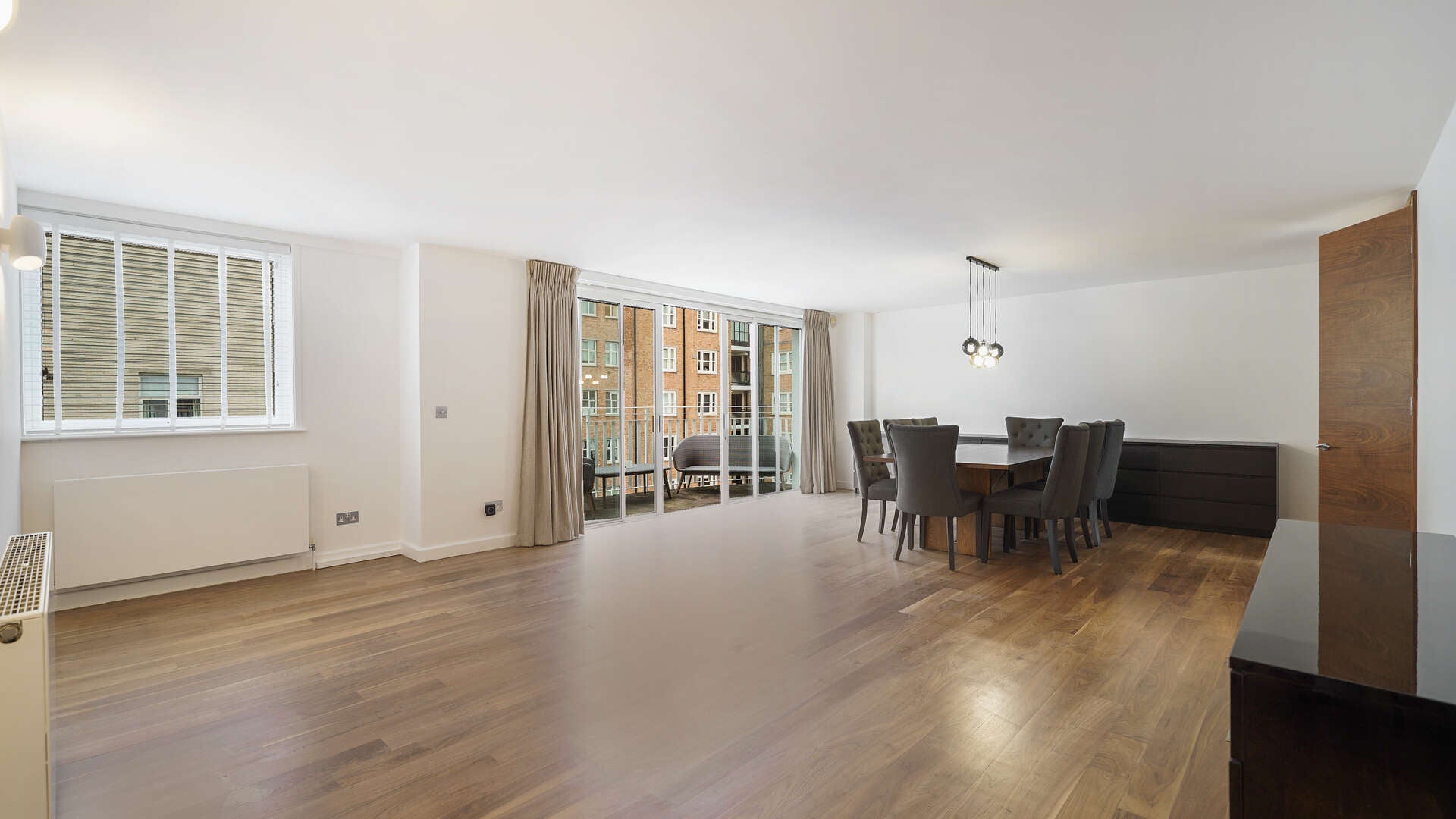 Flat William Mews in City of Westminster