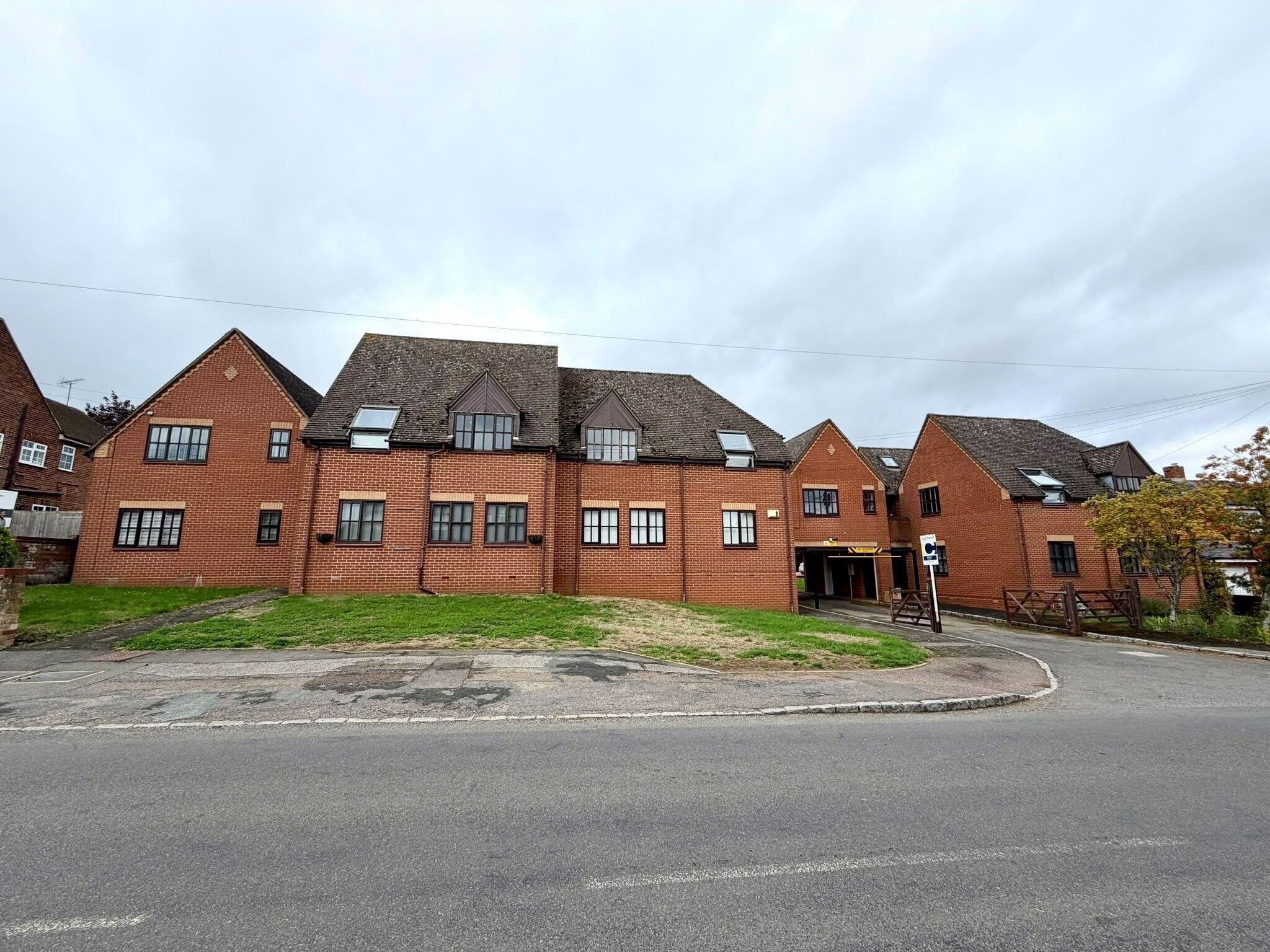 Flat Main Road in Drayton Parslow