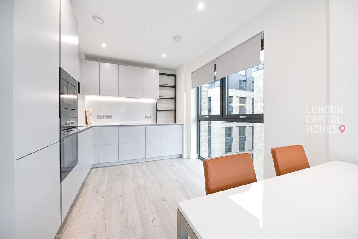 Flat St. Barnabas Street in London