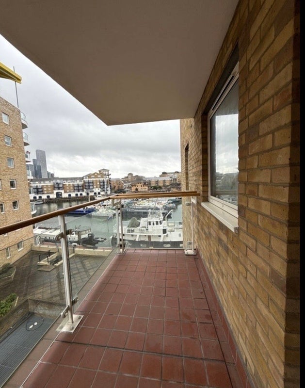Room Basin Approach in Greater London