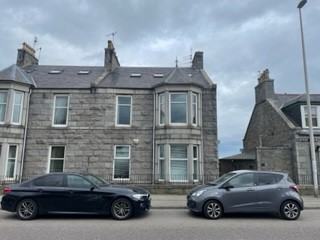 Flat Clifton Road in Aberdeen City