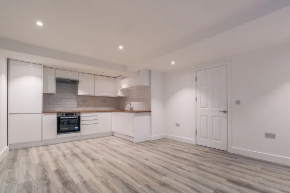 Flat Jubilee Street in Greater London
