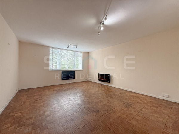 Flat Park Crescent in Hertsmere