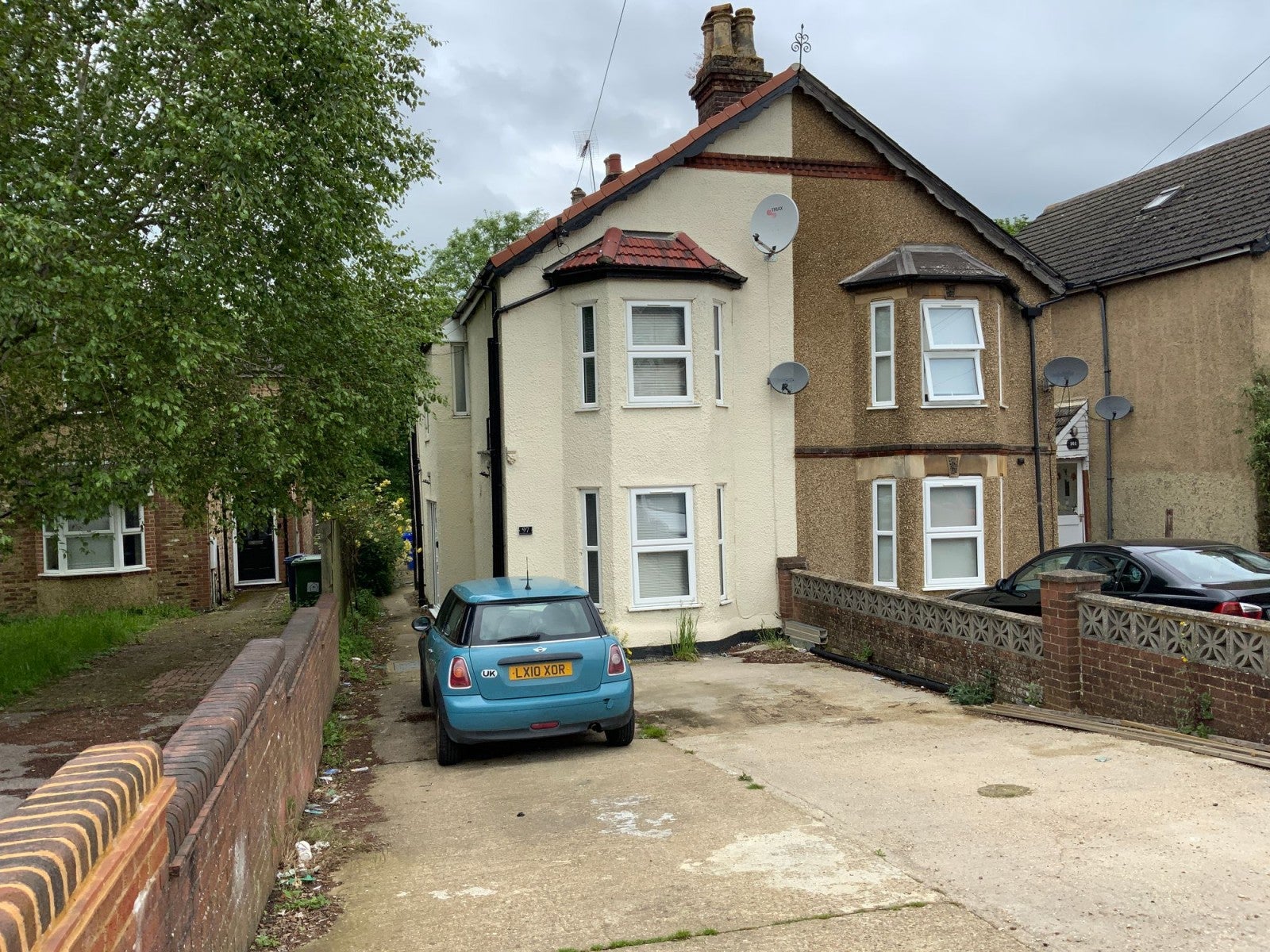 Room Hughenden Road in High Wycombe