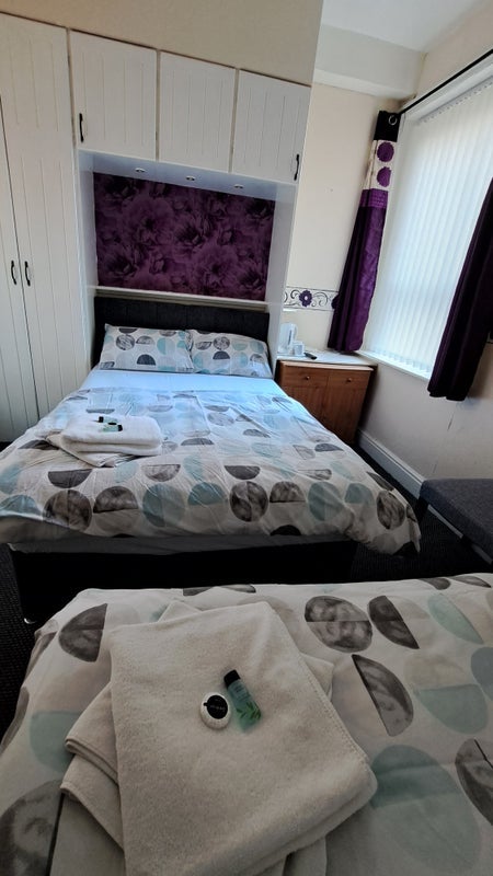 Room Albert Road in Blackpool