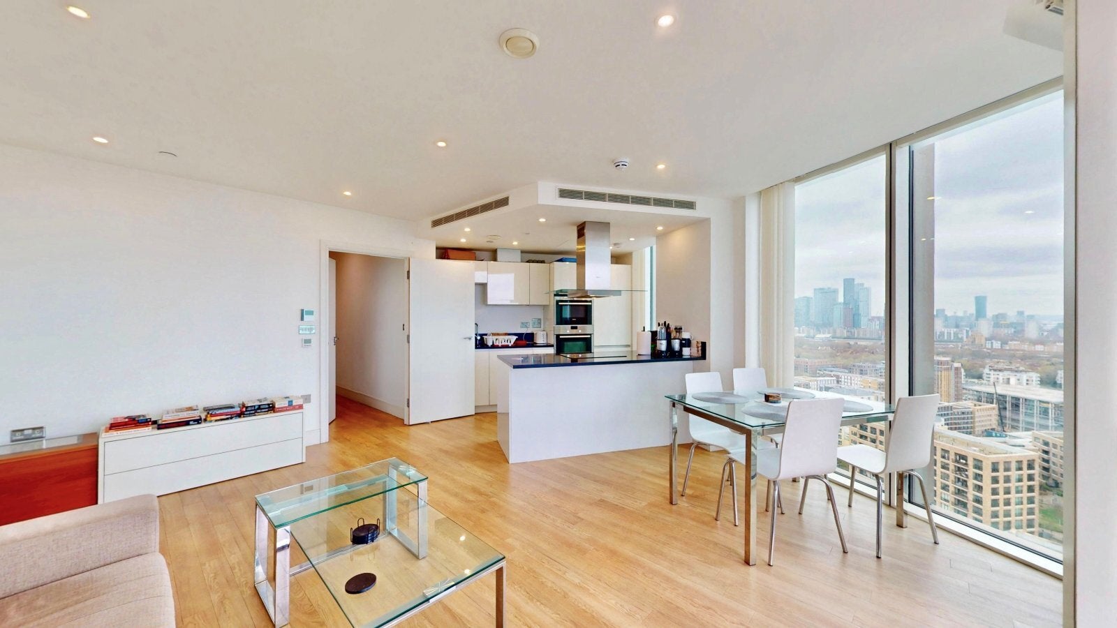 Flat Surrey Quays Road in Greater London