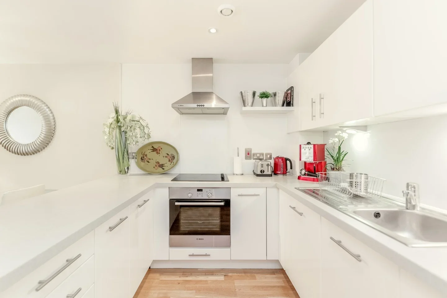 Flat Victoria Way in Woking