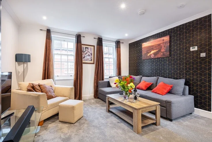 Flat Regency Place in City of Westminster