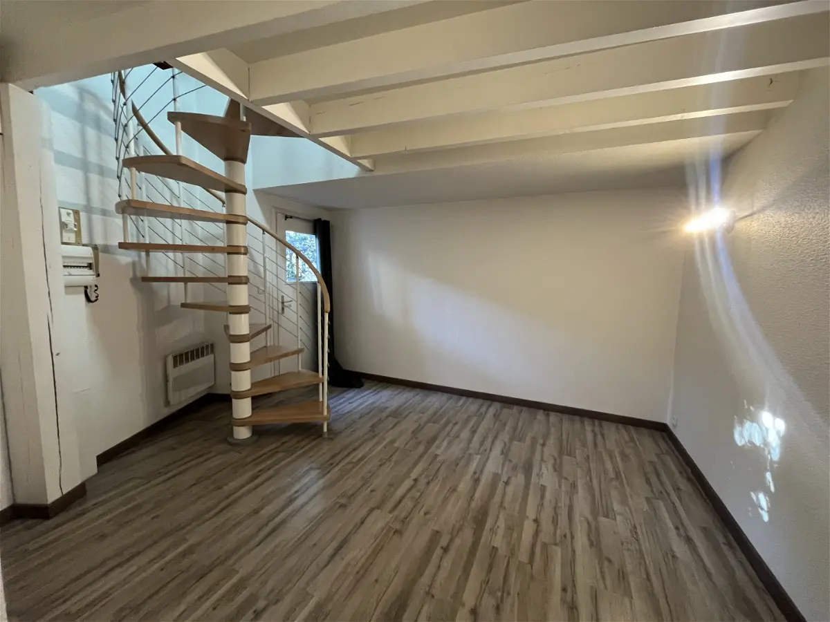 Flat Rue Tiffonet in Bordeaux