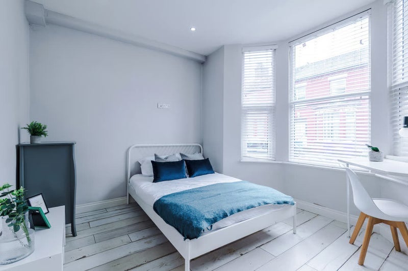 Room Portman Road in Liverpool
