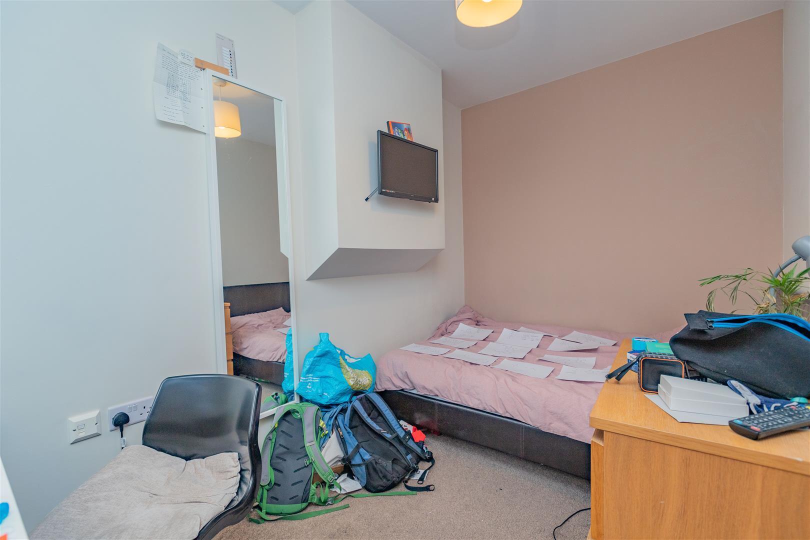 Flat Heeley Road in Birmingham