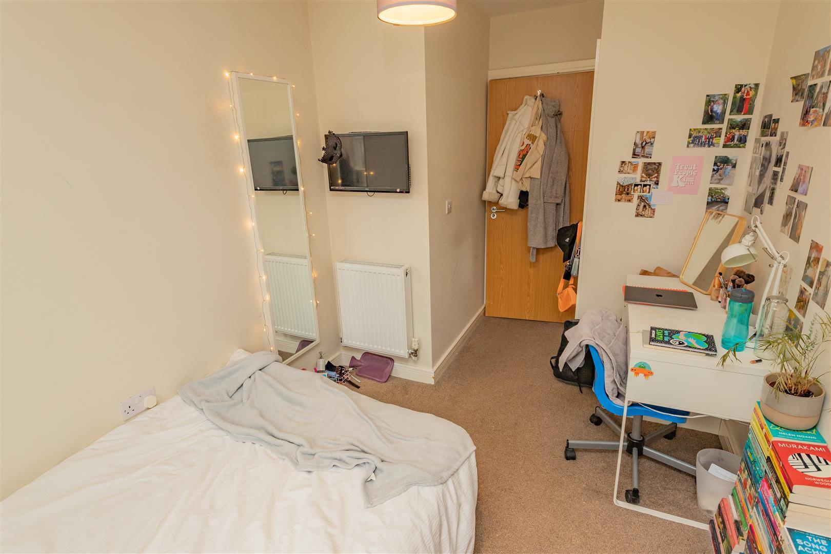 Flat Heeley Road in Birmingham