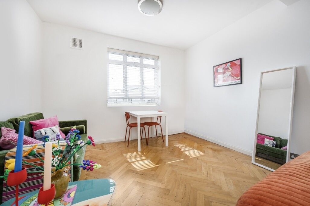 Flat Northwick Terrace in City of Westminster