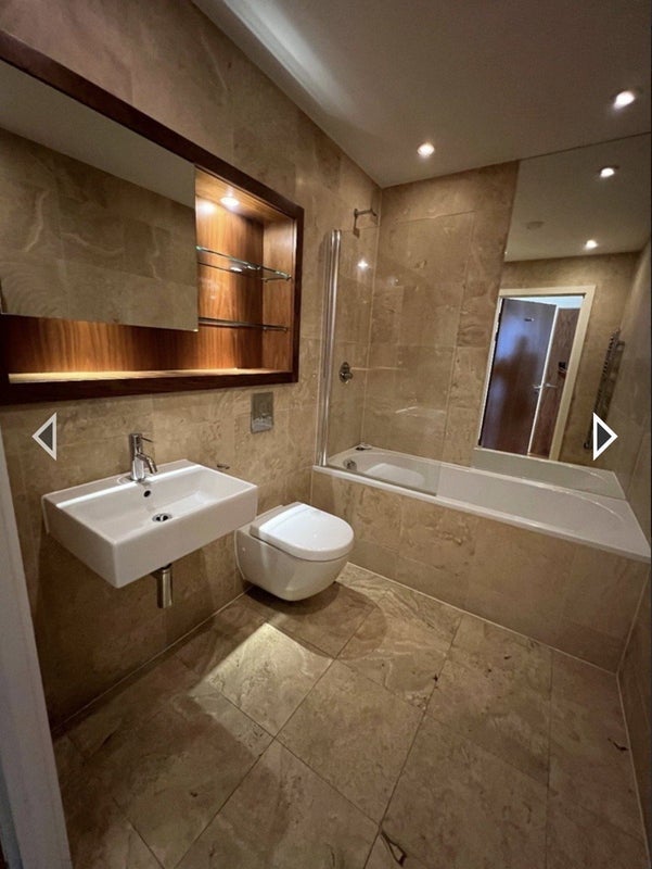 Room Munday Street in Manchester