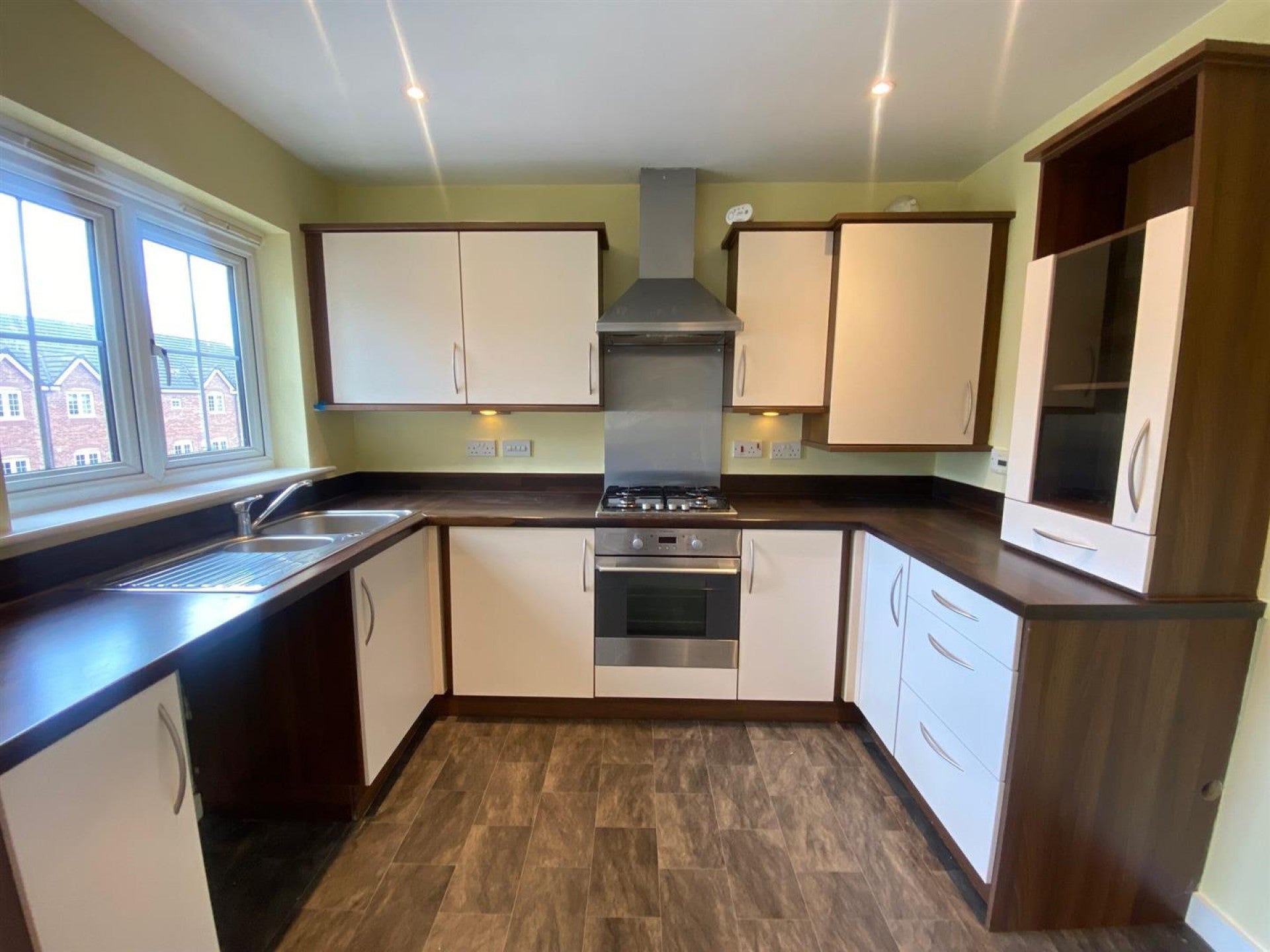 Flat Malthouse Court in Kirklees