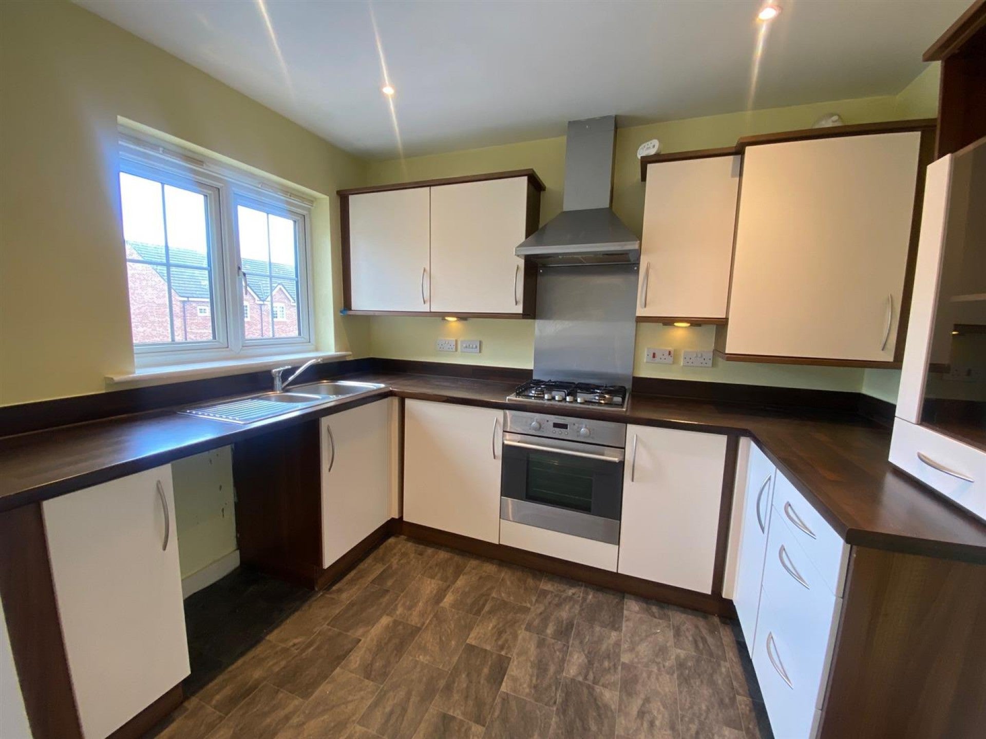 Flat Malthouse Court in Kirklees