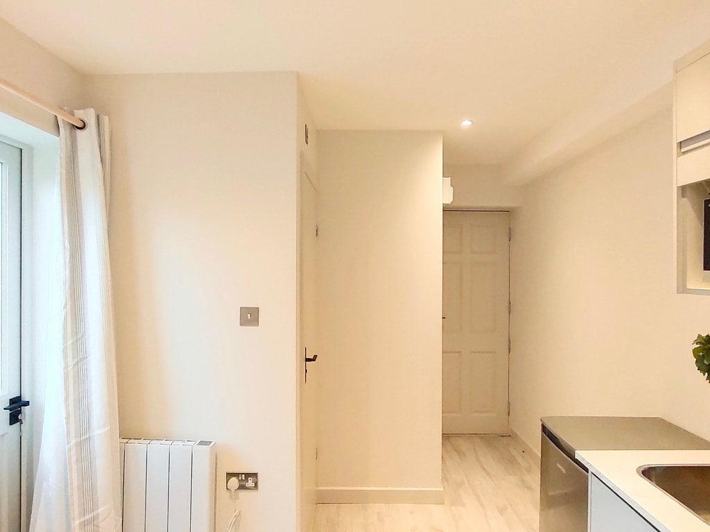 Flat Ernest Street in Greater London