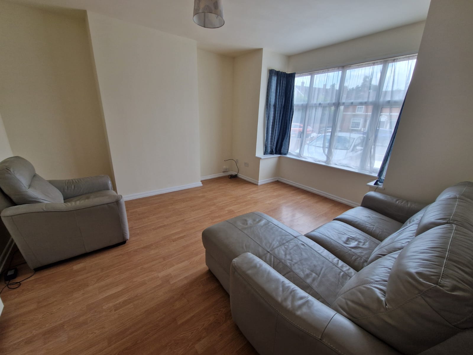 Flat Emscote Road in Warwick