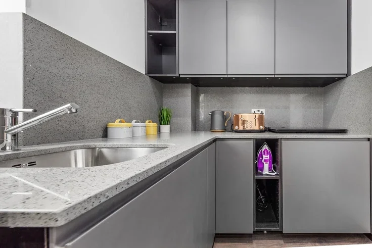 Flat Woodstock Road in Greater London