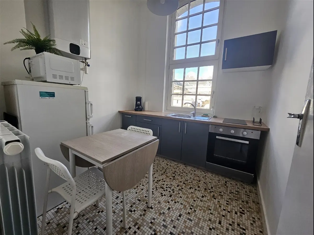 Flat Place des Joulins in Tours