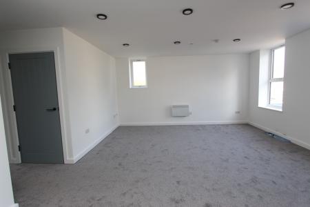 Flat Bramcote Lane in Broxtowe