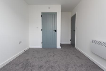 Flat Bramcote Lane in Broxtowe