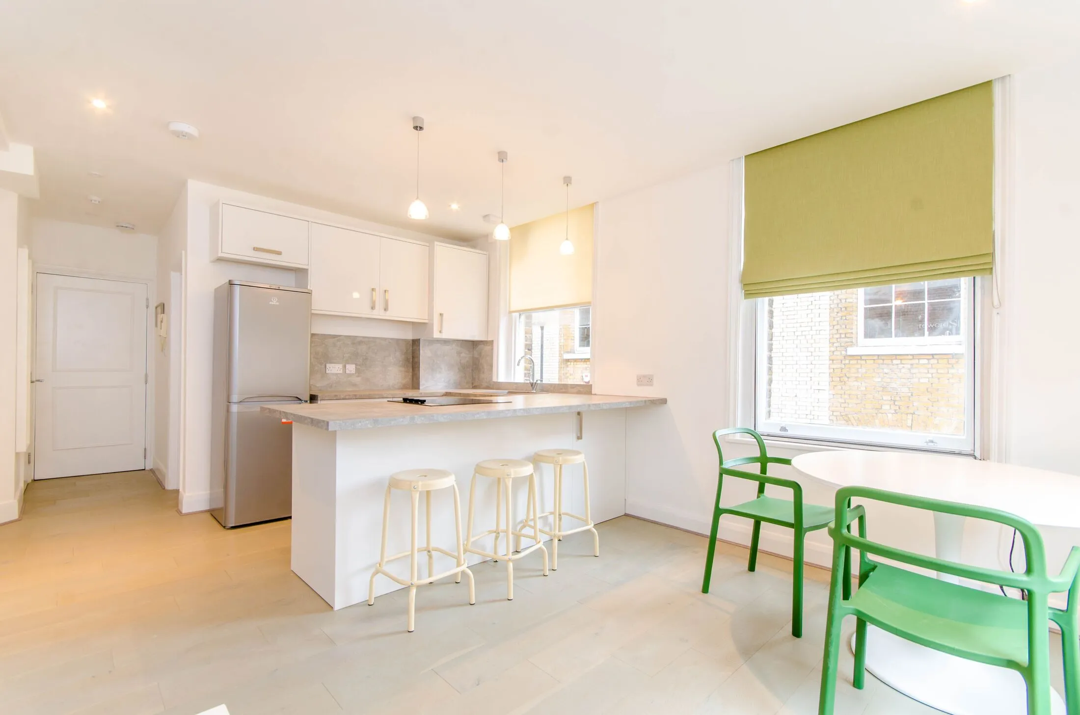 Flat Goswell Road in Greater London