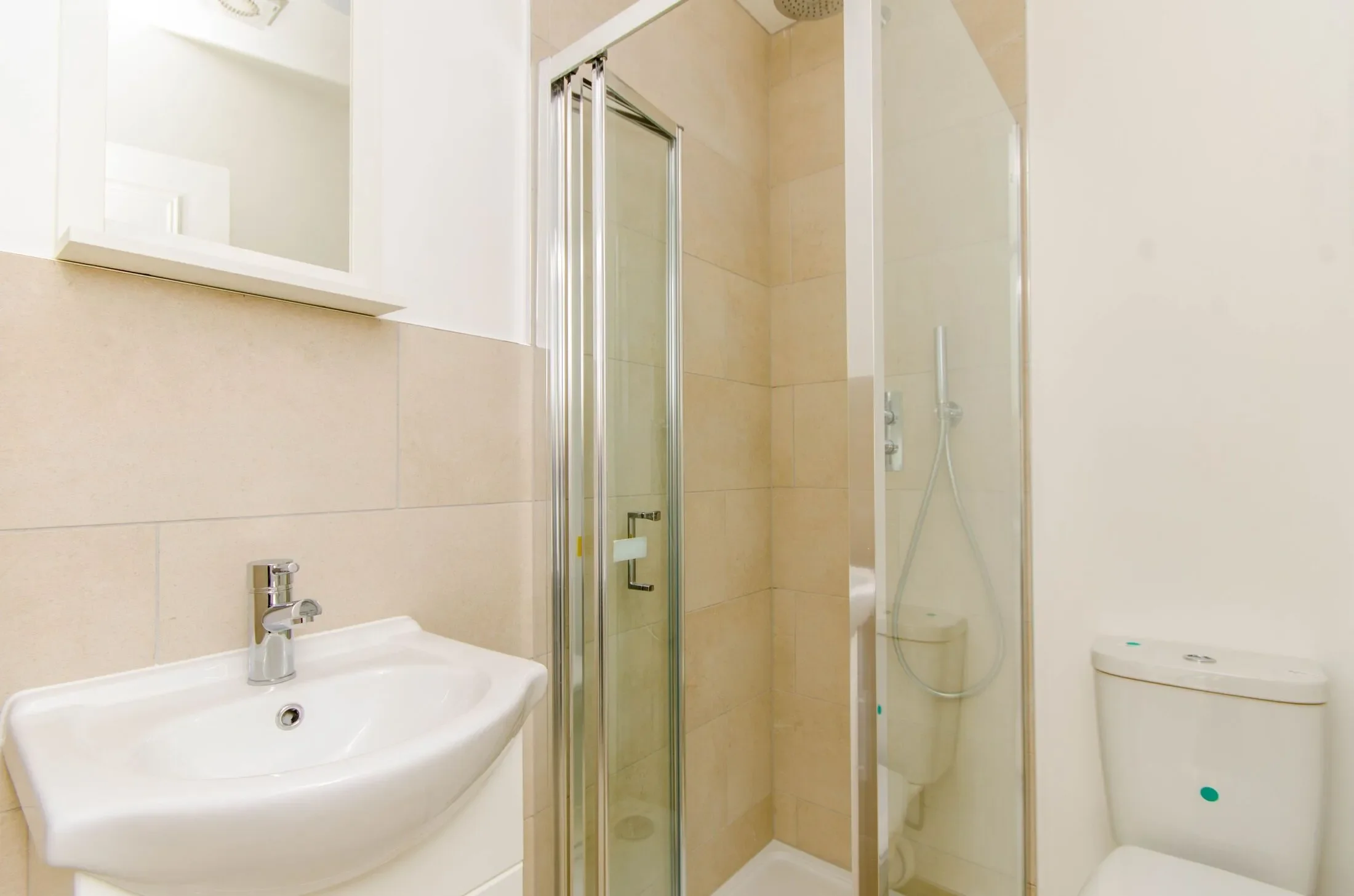 Flat Goswell Road in Greater London