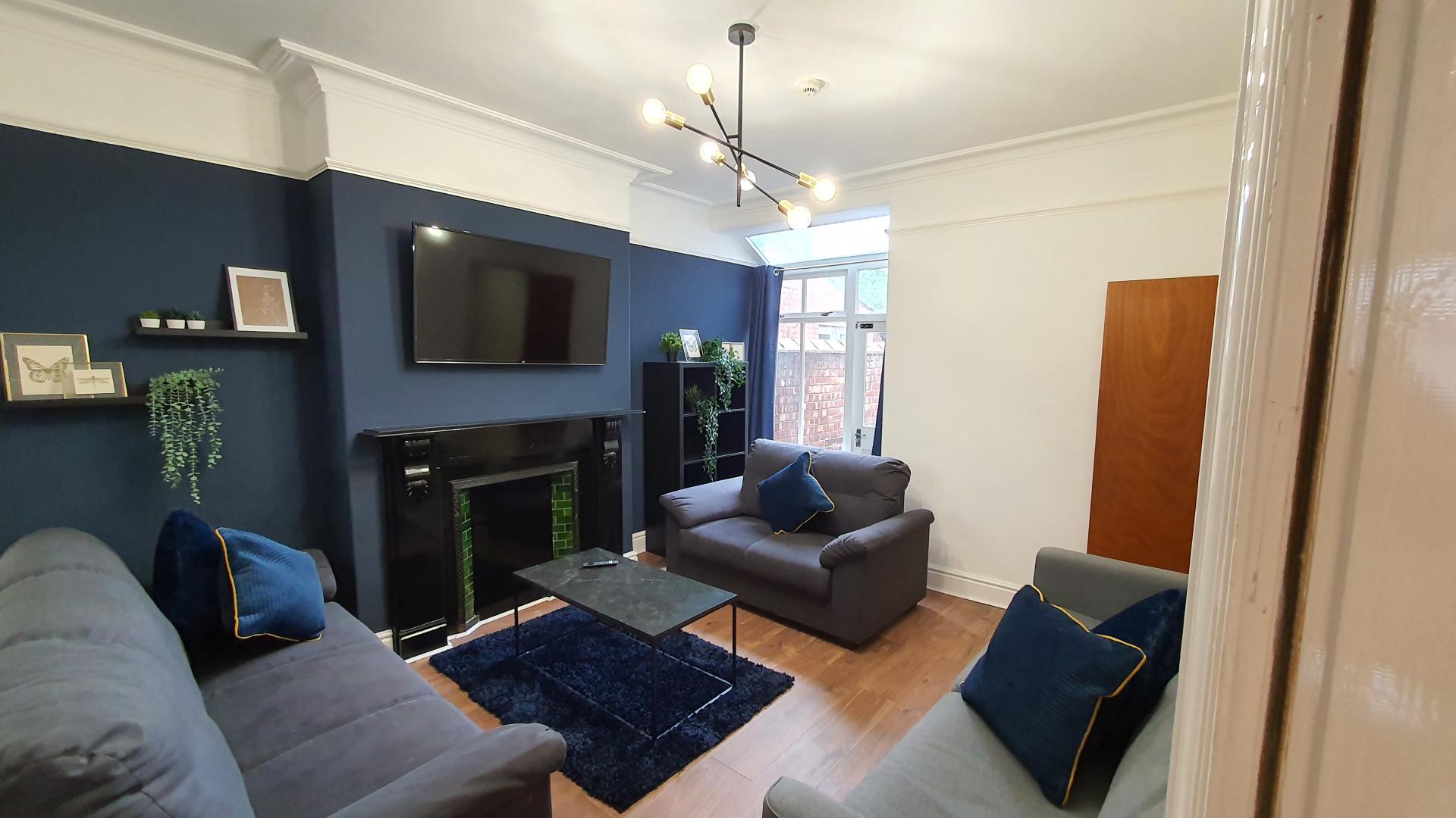 Room Bouverie Street in Chester