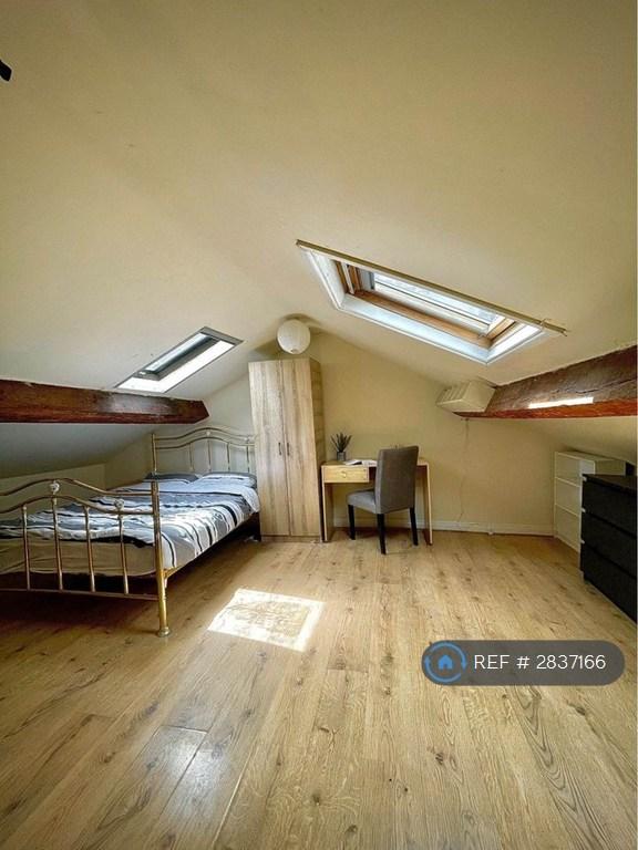 Room Glossop Road in Sheffield