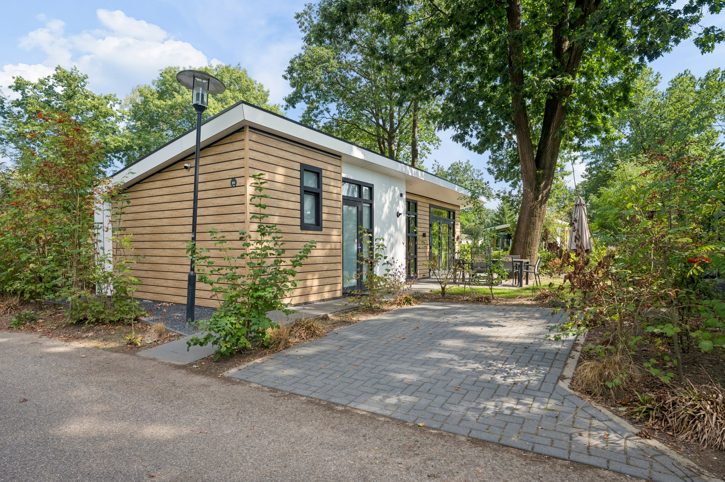 Huis Zonneoordlaan 47 R 64 in Ede