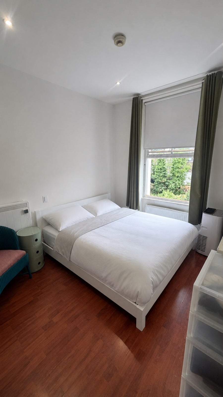 Flat Grosvenor Avenue in Greater London
