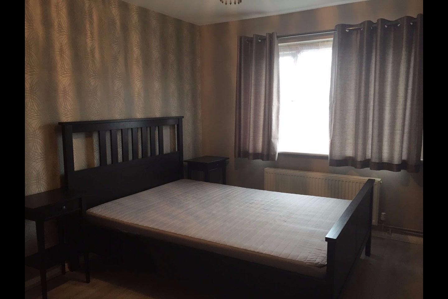 Flat Victoria Grove in Greater London