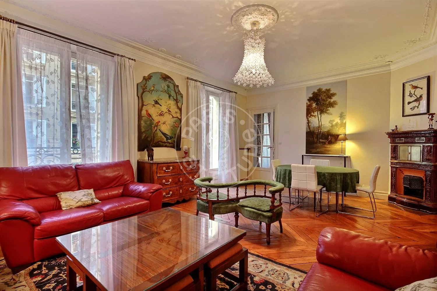 Flat Rue de Constantinople in Paris