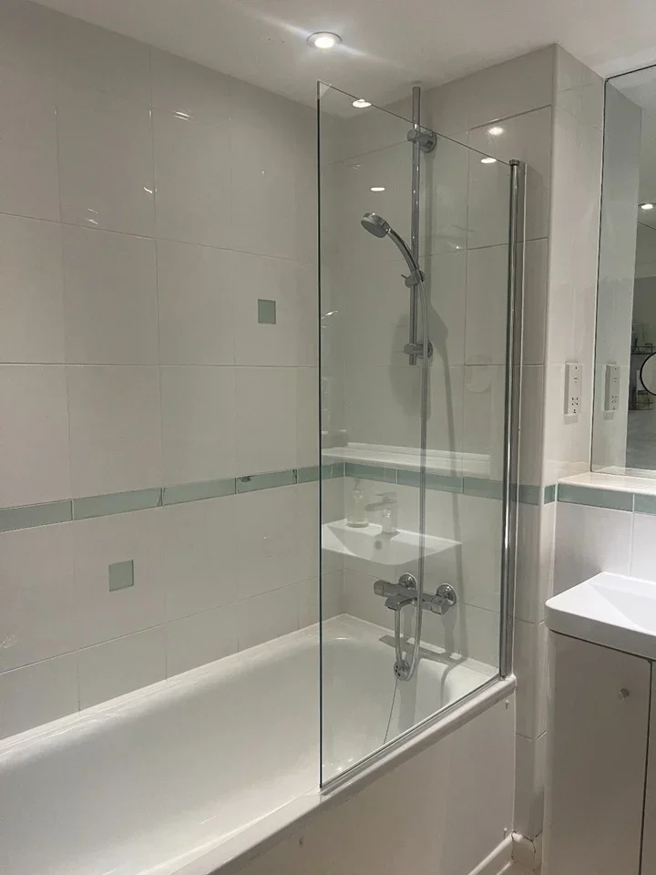 Flat Stainsby Road in Greater London