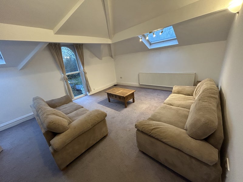 Room Millgate Lane in Manchester