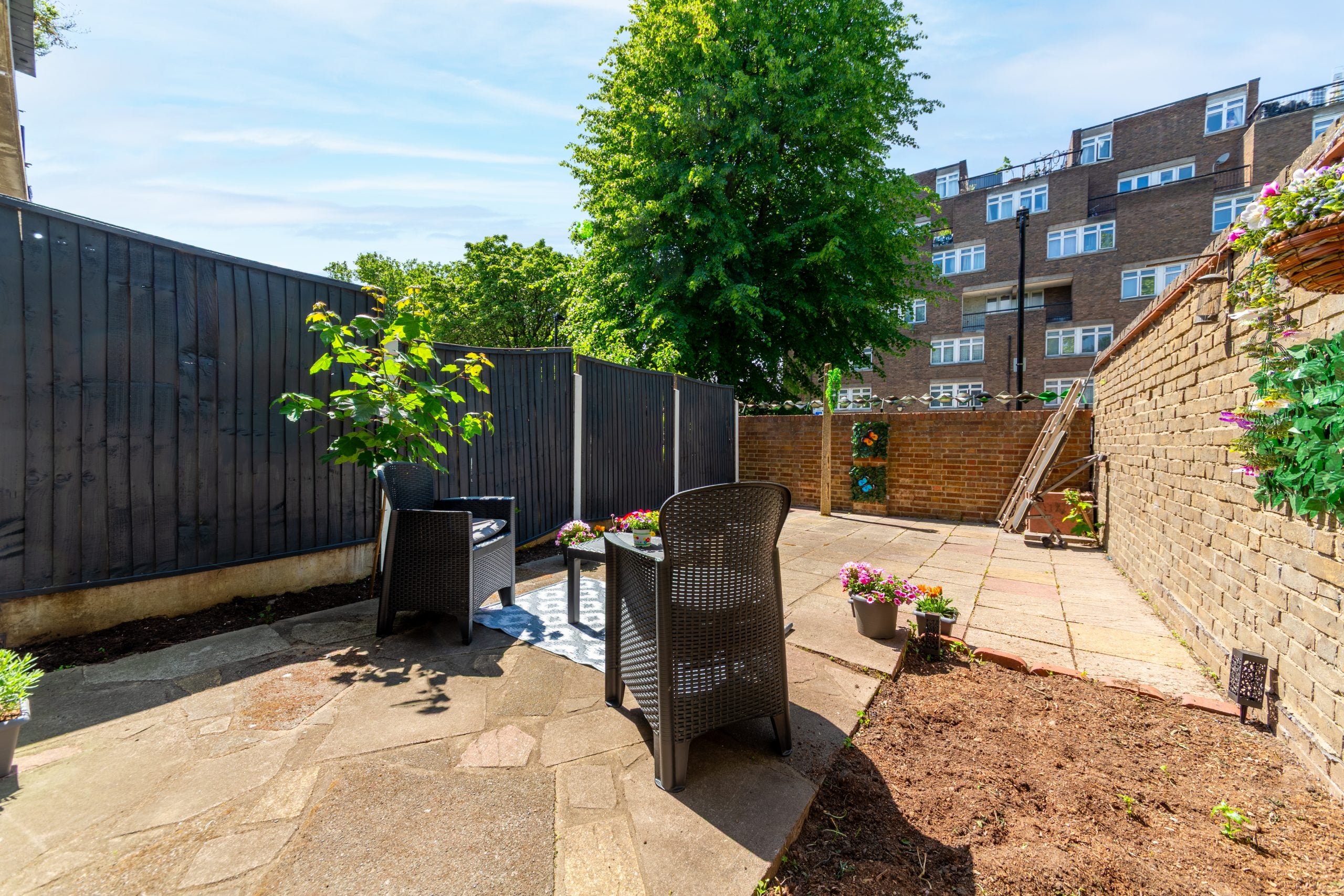 House Solander Gardens in Greater London