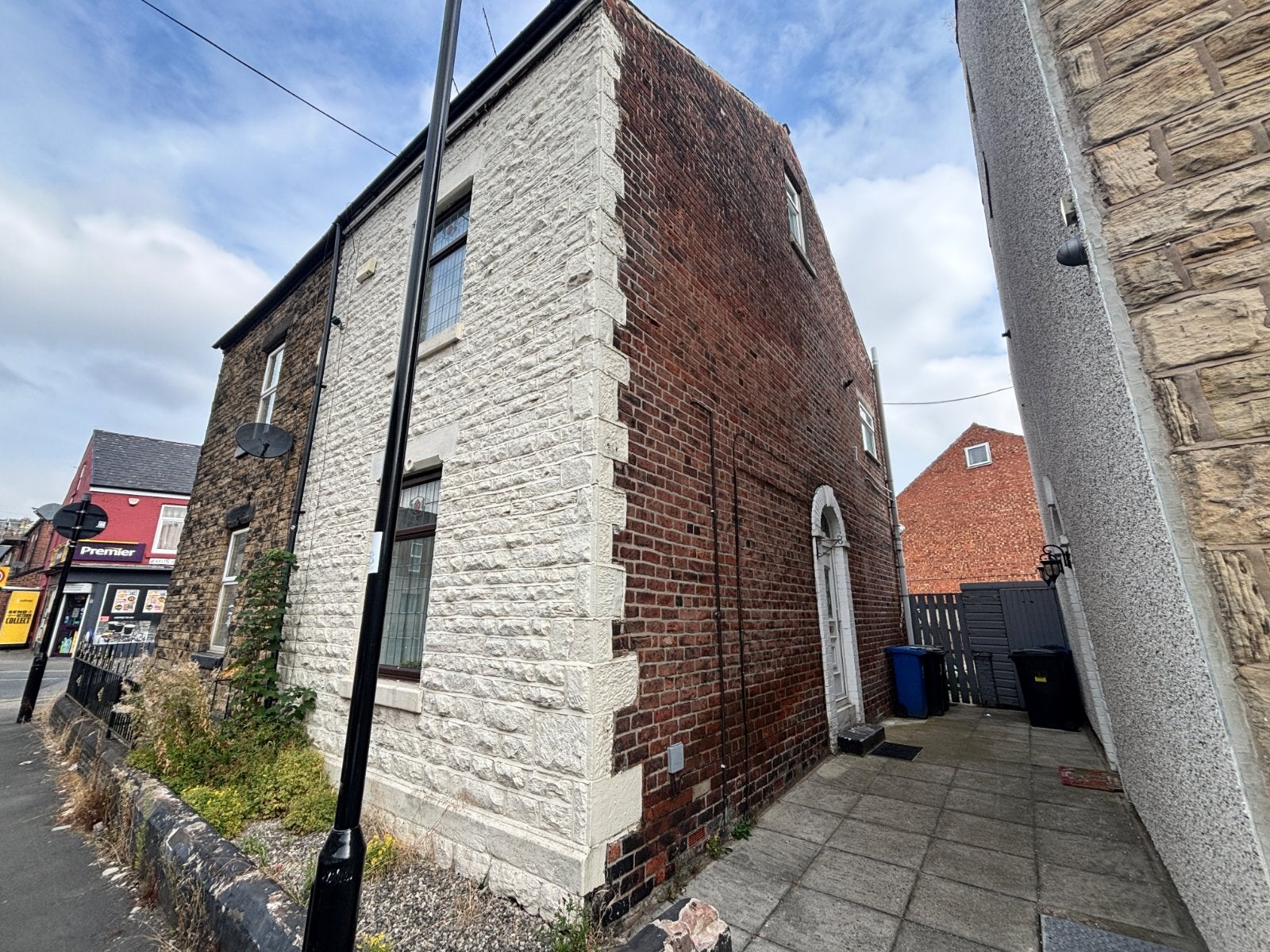 House Holme Close in Sheffield