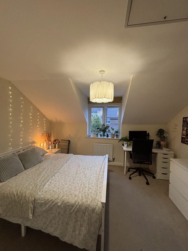 Room Inkerman Close in Bristol
