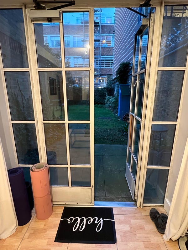 Room Long Lane in Greater London