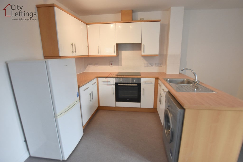 Flat Pavior Road in Nottingham