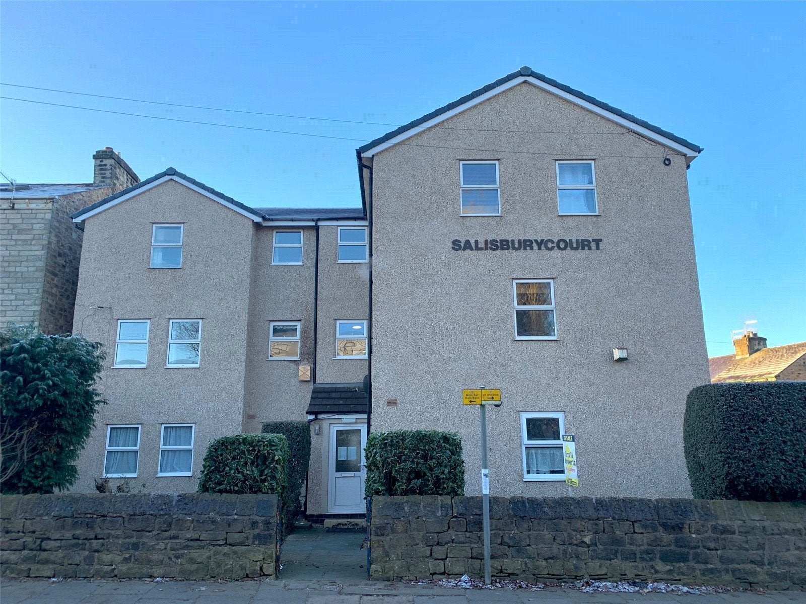 Flat West Road in Lancaster