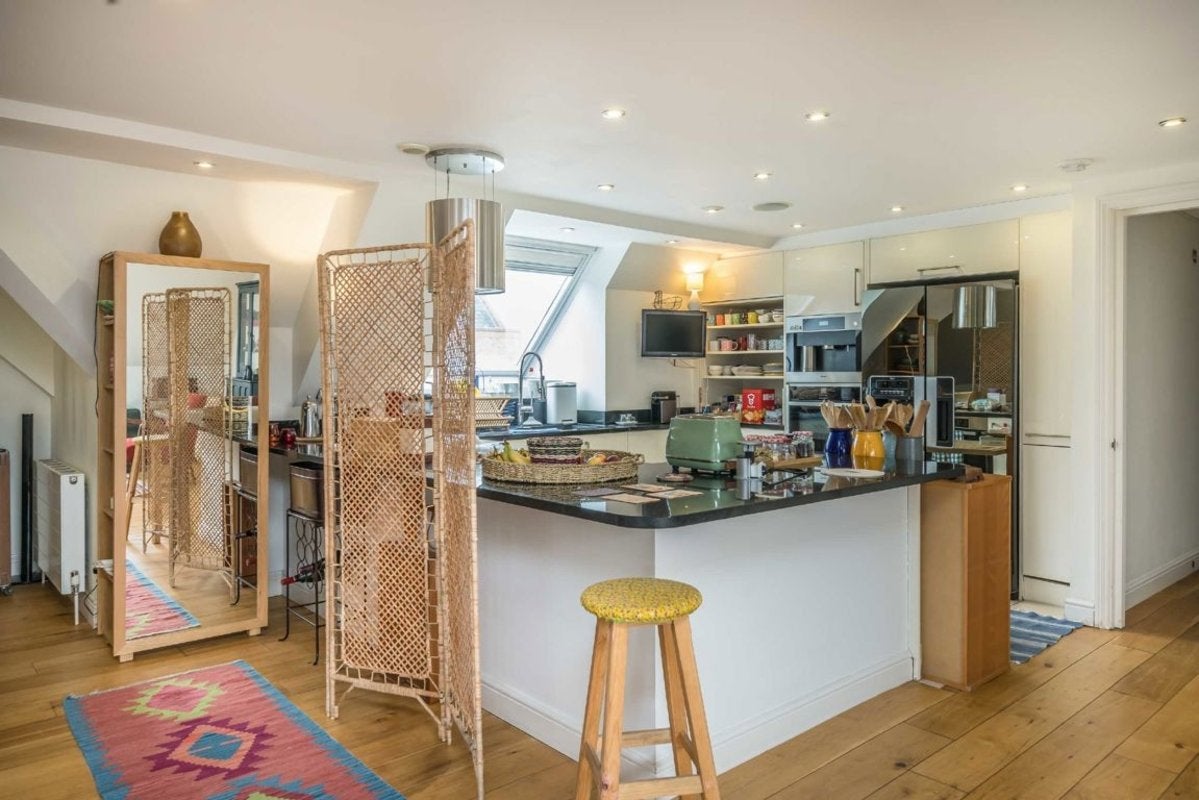 Flat William Morris Way in Greater London