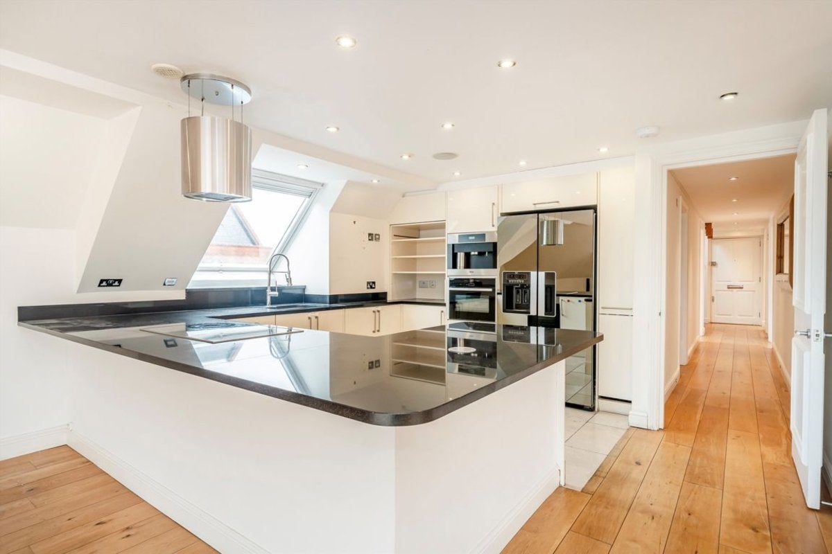 Flat William Morris Way in Greater London