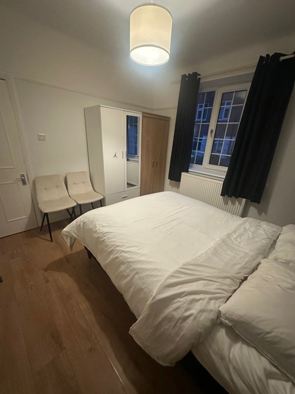 Room Babington Road in Greater London
