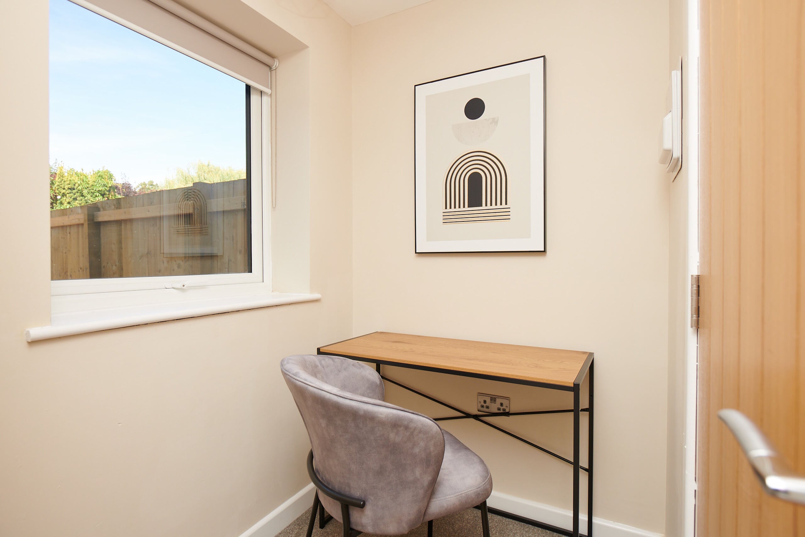Room Lord Haddon Road in Erewash