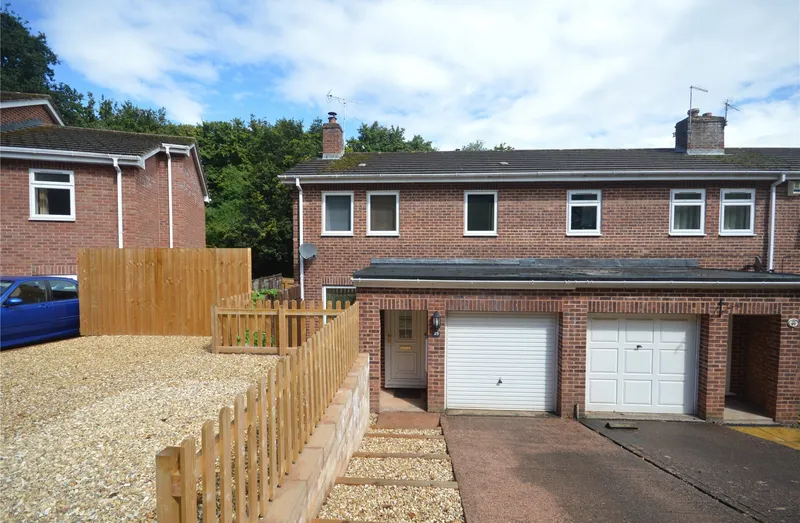 House Farm Hill in Exeter