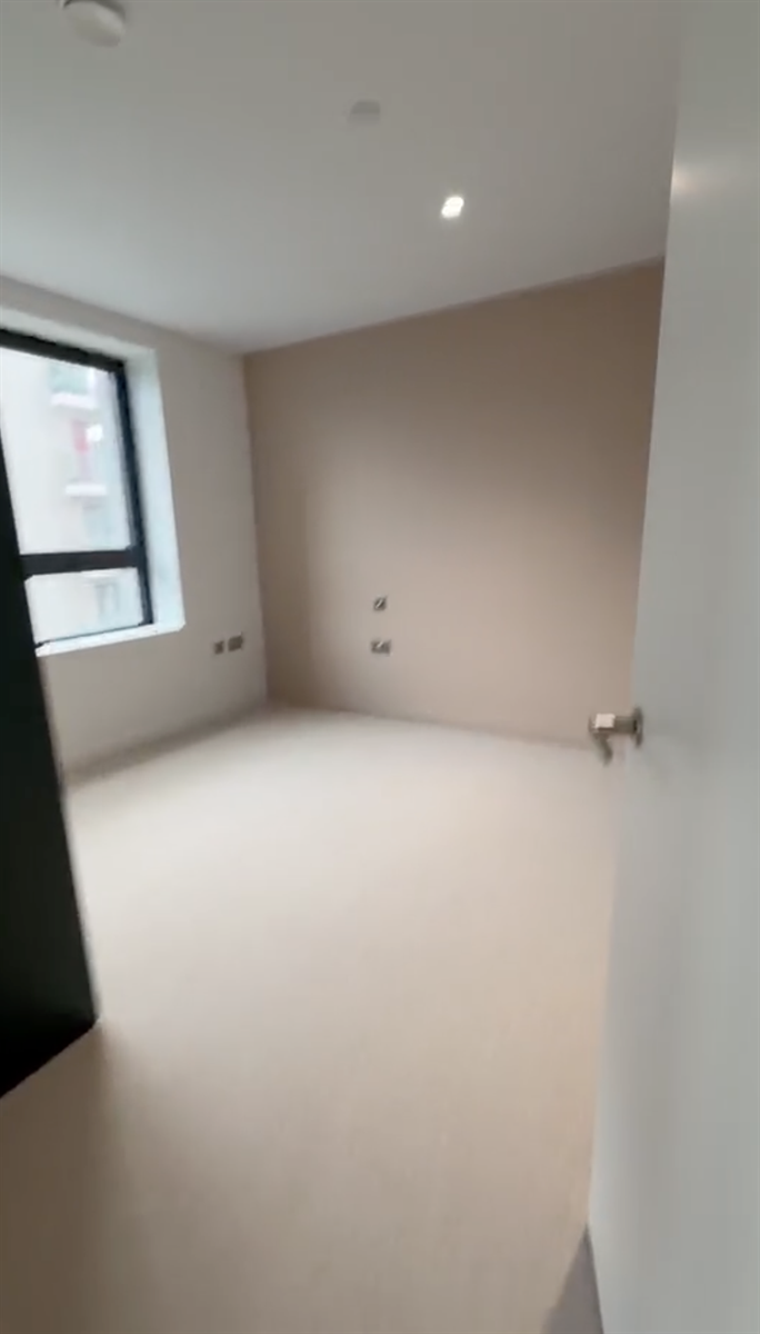 Flat Pilot Walk in Greater London