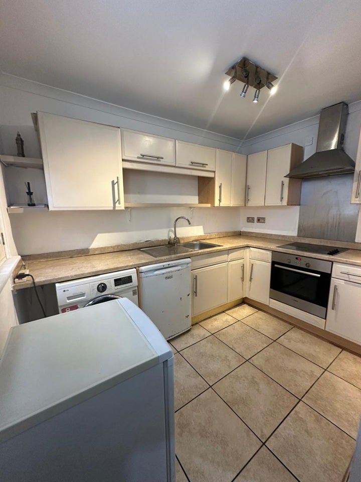 Flat Clacton Road in Greater London